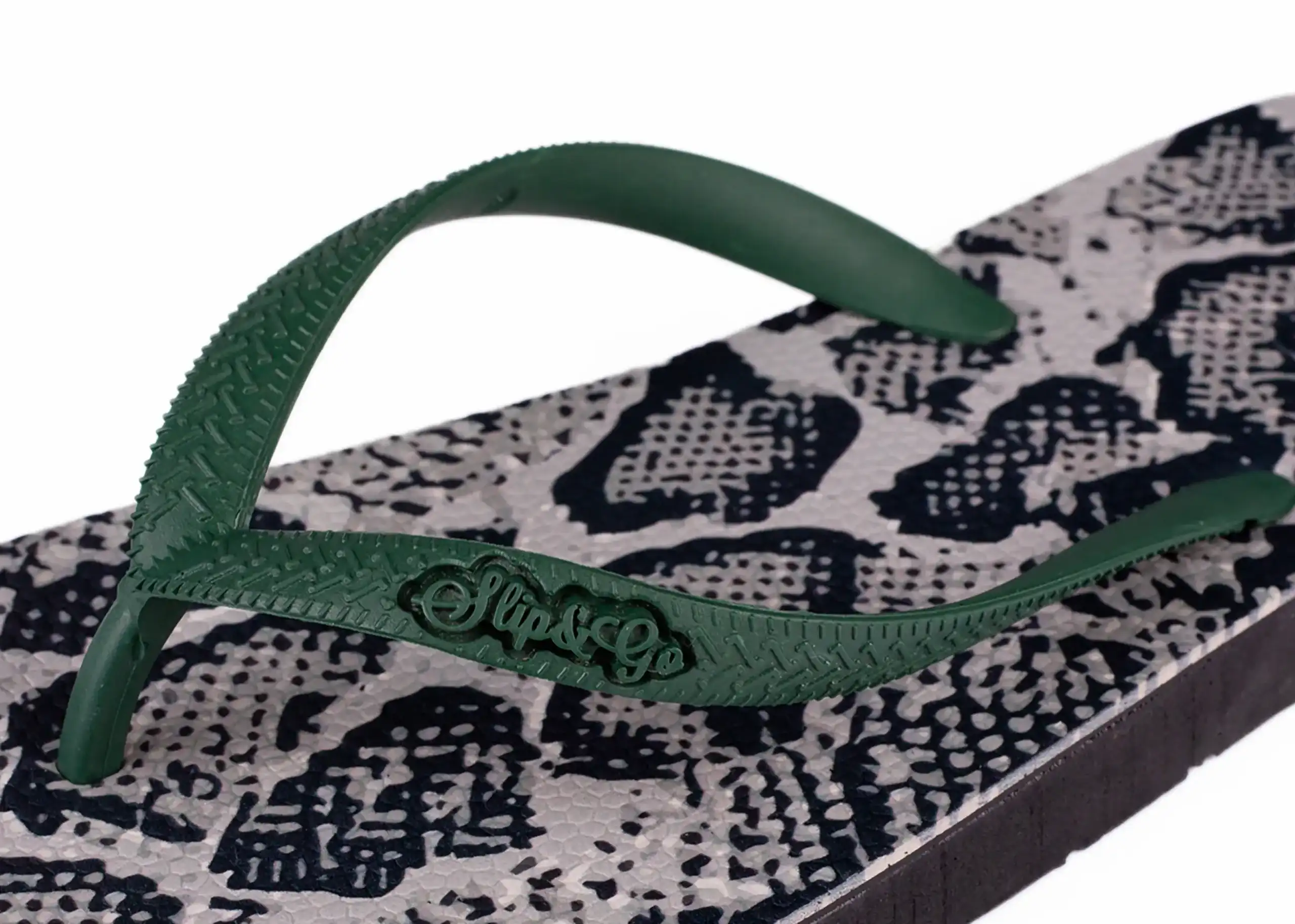 Alternative view of Snake Premium Women Comfort Slipper